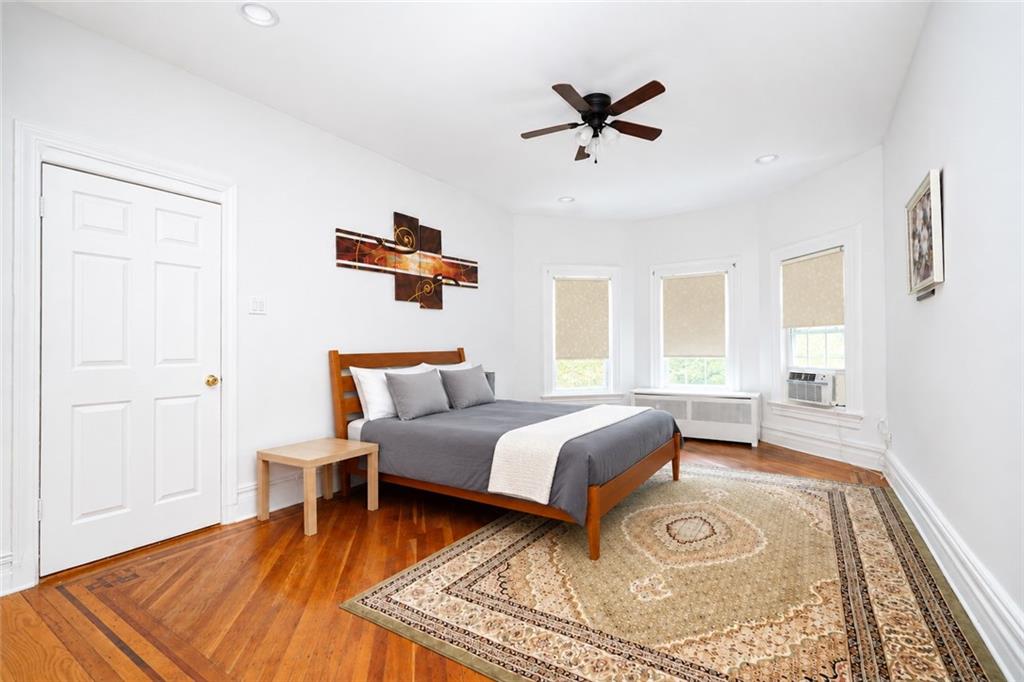 1112 Beverley Ditmas Park 11218 New York photo