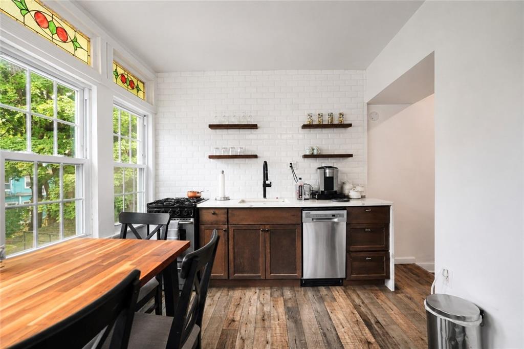 1112 Beverley Ditmas Park 11218 New York photo