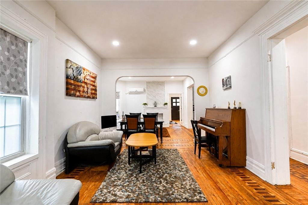 1112 Beverley Ditmas Park 11218 New York photo