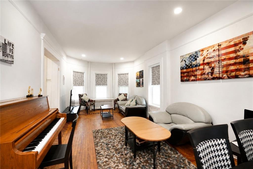 1112 Beverley Ditmas Park 11218 New York photo