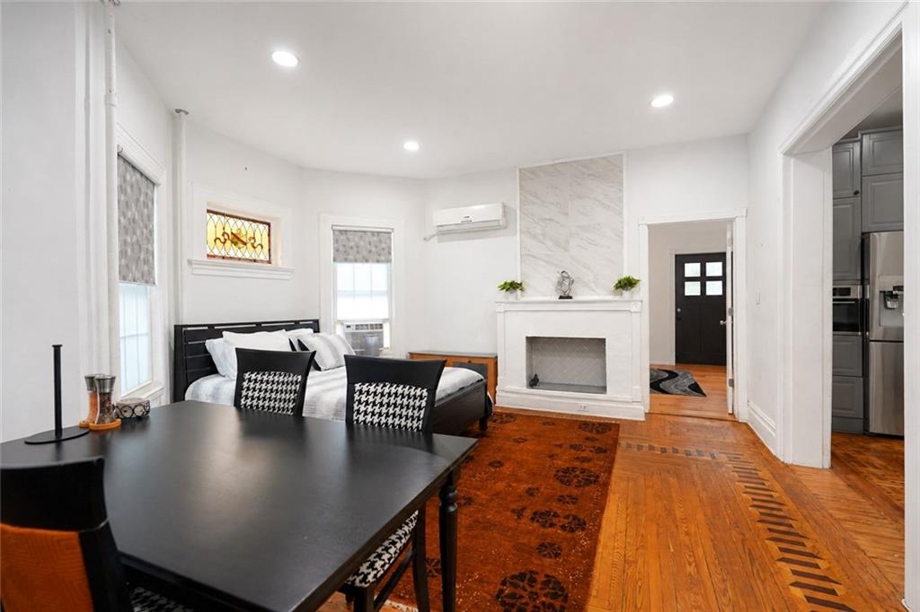1112 Beverley Ditmas Park 11218 New York photo