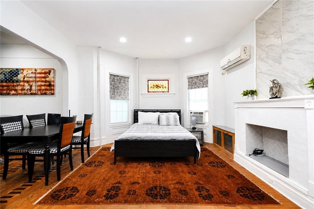 1112 Beverley Ditmas Park 11218 New York photo