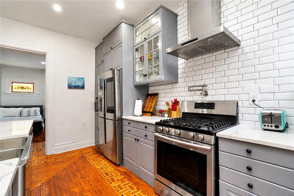 1112 Beverley Ditmas Park 11218 New York photo