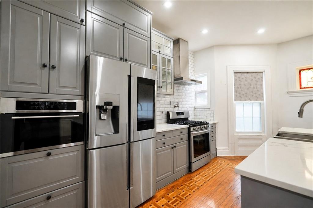1112 Beverley Ditmas Park 11218 New York photo