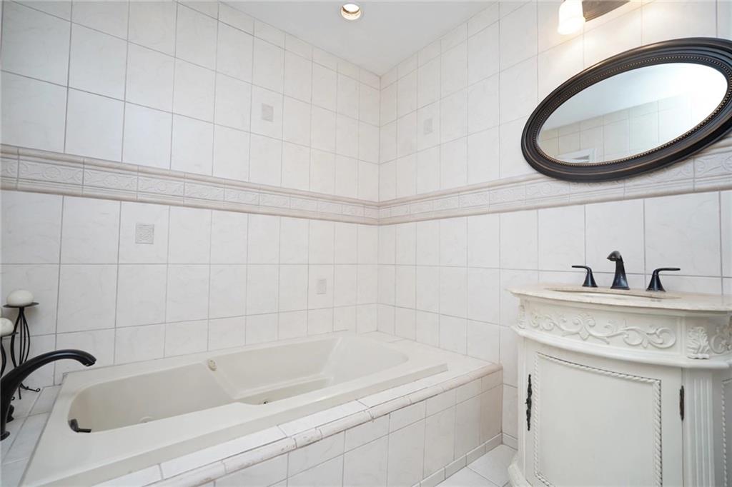 173 Fisher Tottenville 10307 New York photo