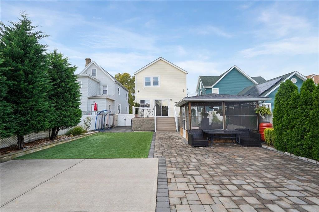 173 Fisher Tottenville 10307 New York photo