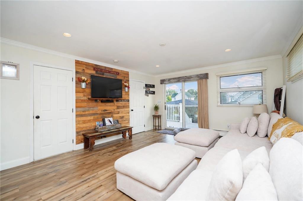 173 Fisher Tottenville 10307 New York photo