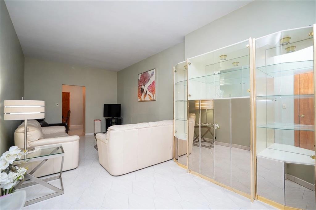 2122 West 9th Gravesend 11223 New York photo
