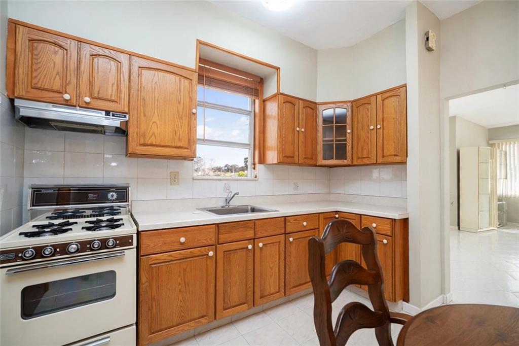 2122 West 9th Gravesend 11223 New York photo