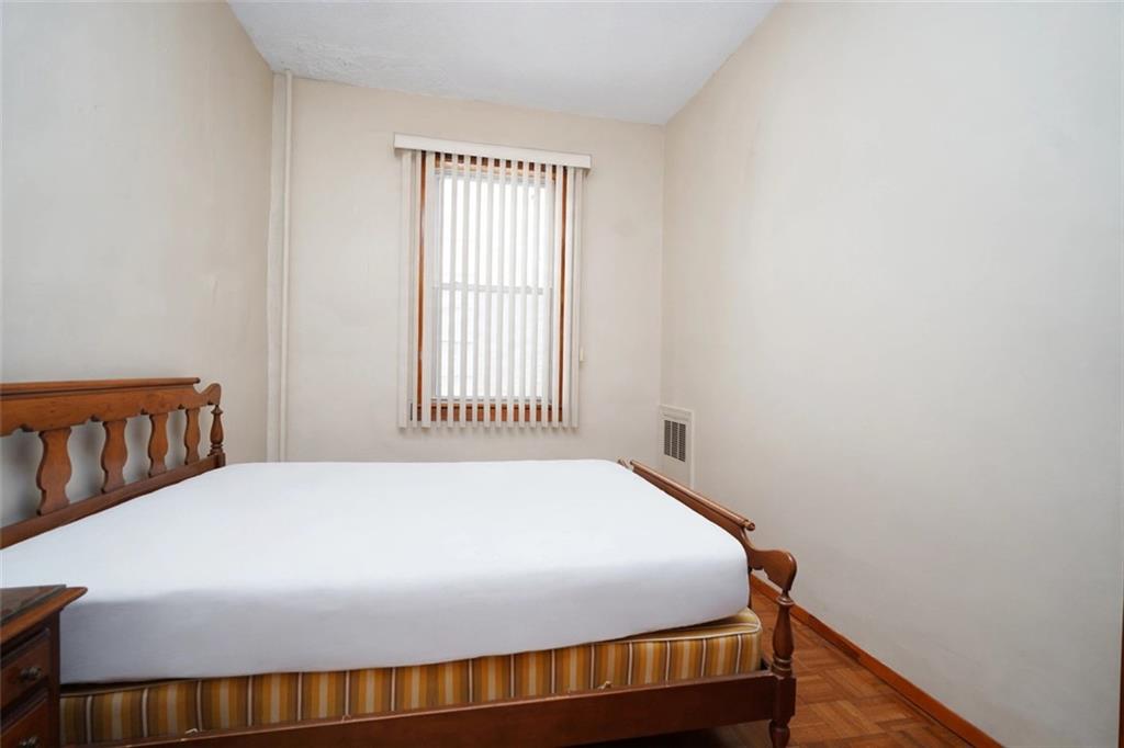 2122 West 9th Gravesend 11223 New York photo