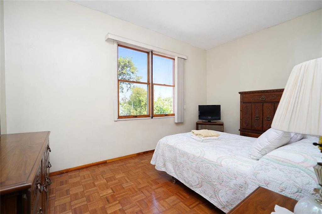 2122 West 9th Gravesend 11223 New York photo