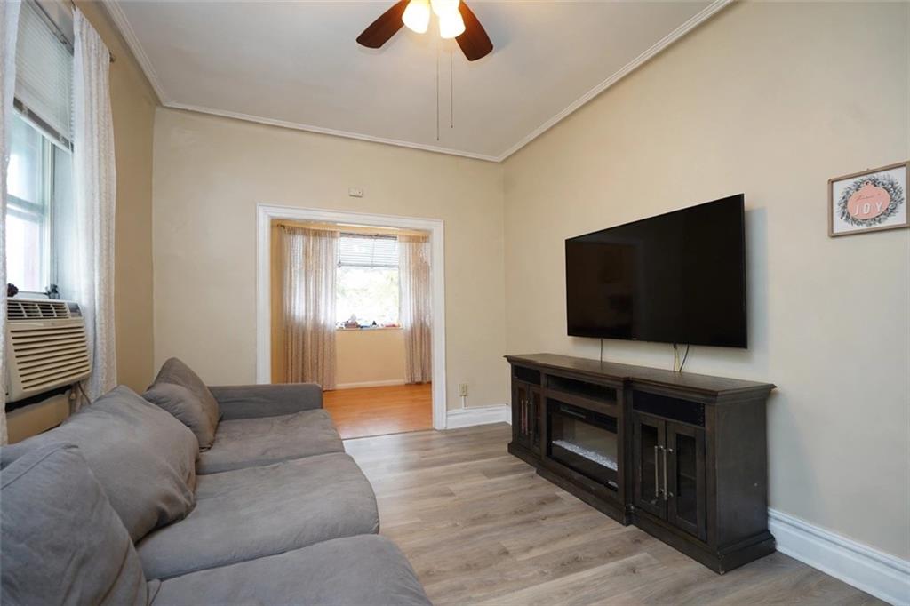 2122 West 9th Gravesend 11223 New York photo
