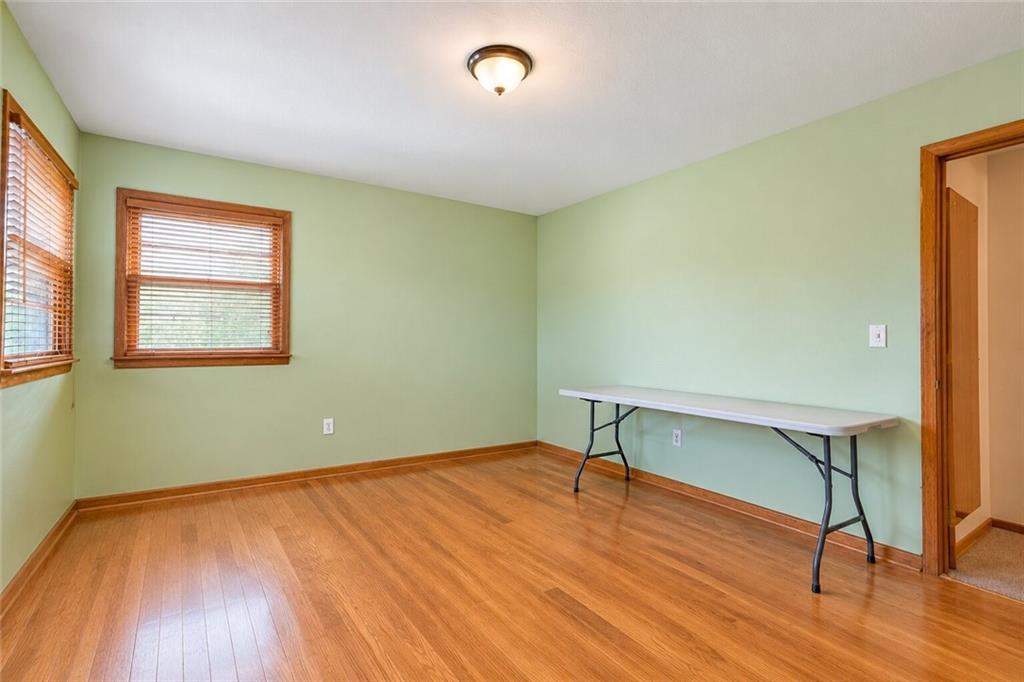 84 Augusta Eltingville 10312 New York photo