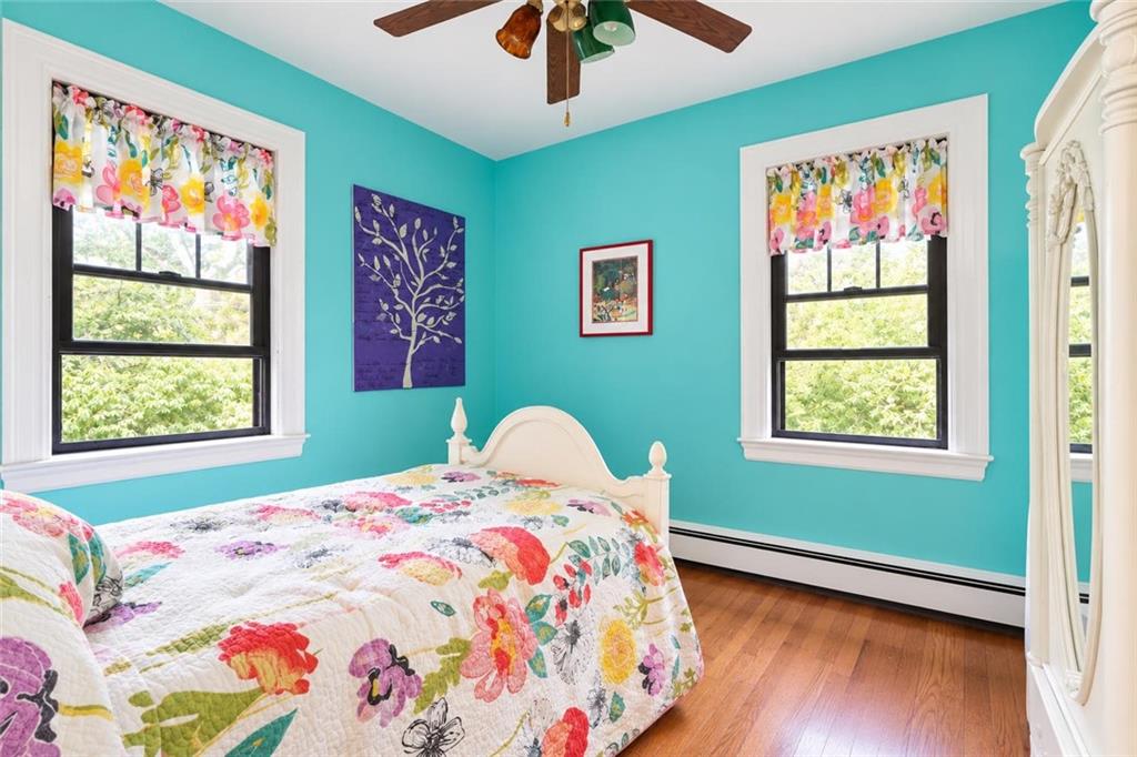 231 Douglas Emerson Hill 10304 New York photo