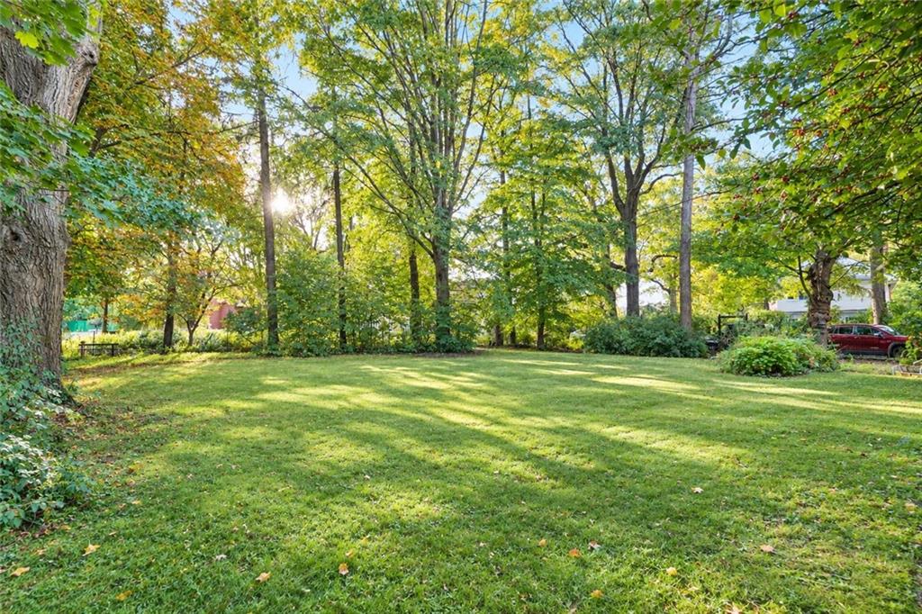 231 Douglas Emerson Hill 10304 New York photo