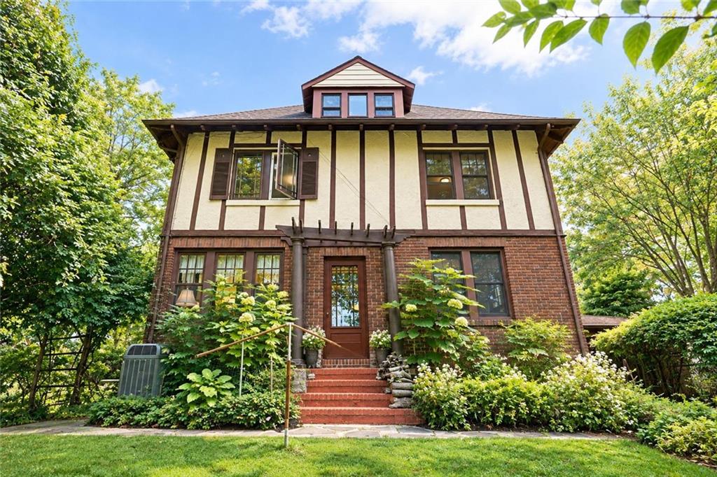 231 Douglas Emerson Hill 10304 New York photo