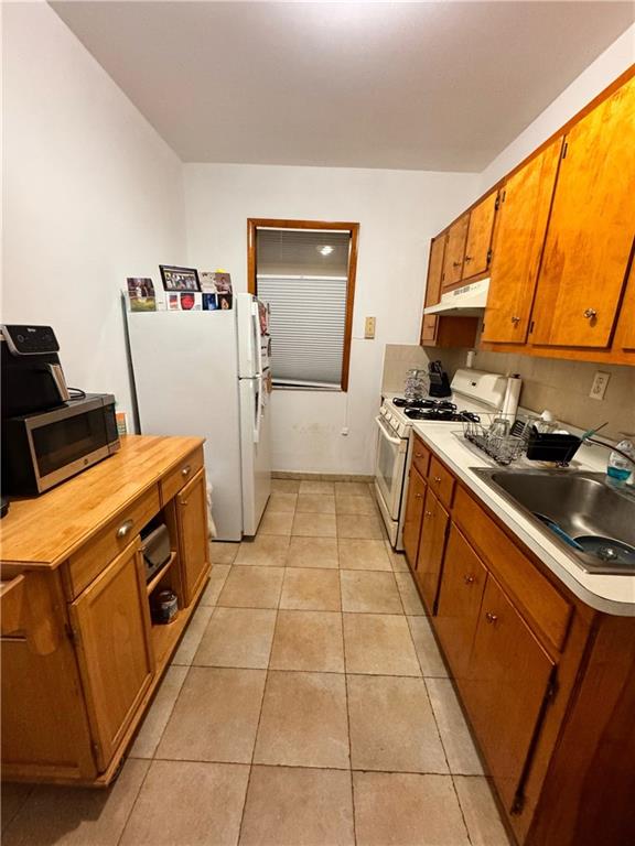 https://benbayrealty.s3.amazonaws.com/brooklynmls/505648/205971thstKitchenjpg